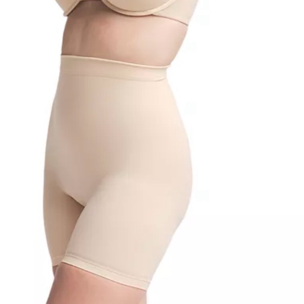SKIMS seamless sculpt mid thigh shorts